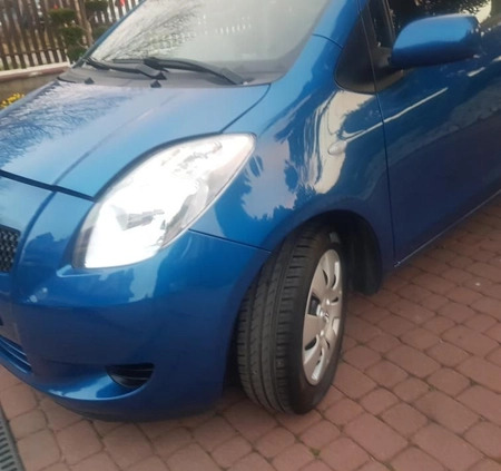 Toyota Yaris cena 16900 przebieg: 192000, rok produkcji 2007 z Staszów małe 497